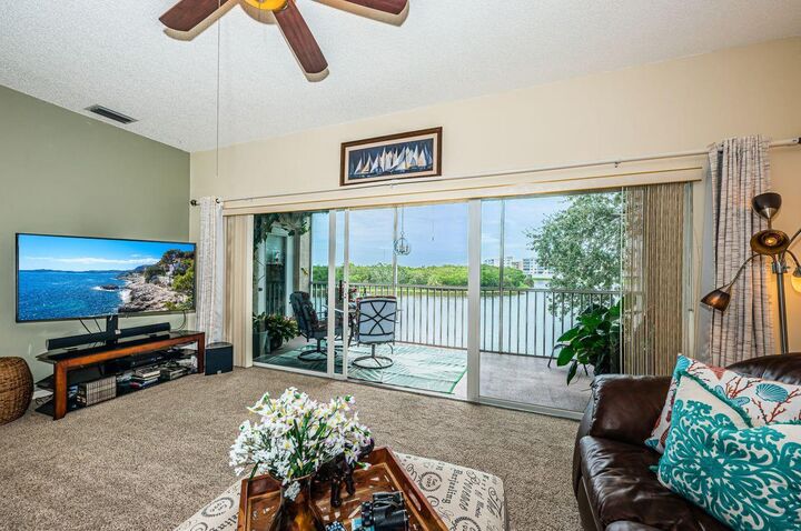 Property Photo:  6363 99th Way N 12I  FL 33708 