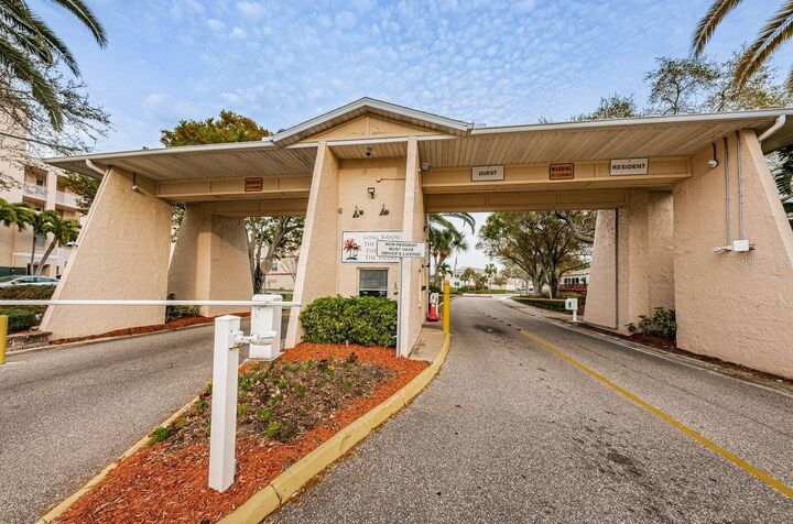 Property Photo:  6363 99th Way N 12I  FL 33708 