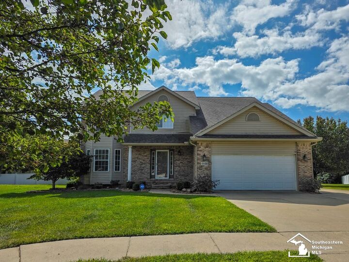 Property Photo:  15132 Oak Valley Lane  MI 48161 