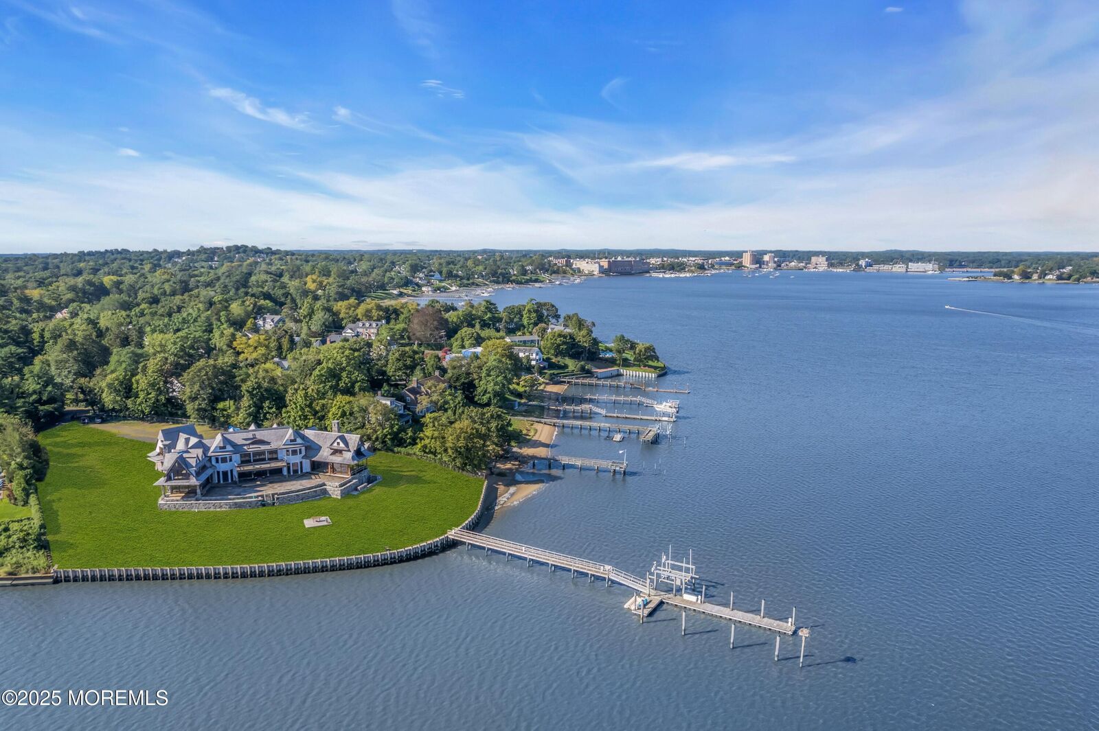Property Photo:  1 Hance Road  NJ 07704 