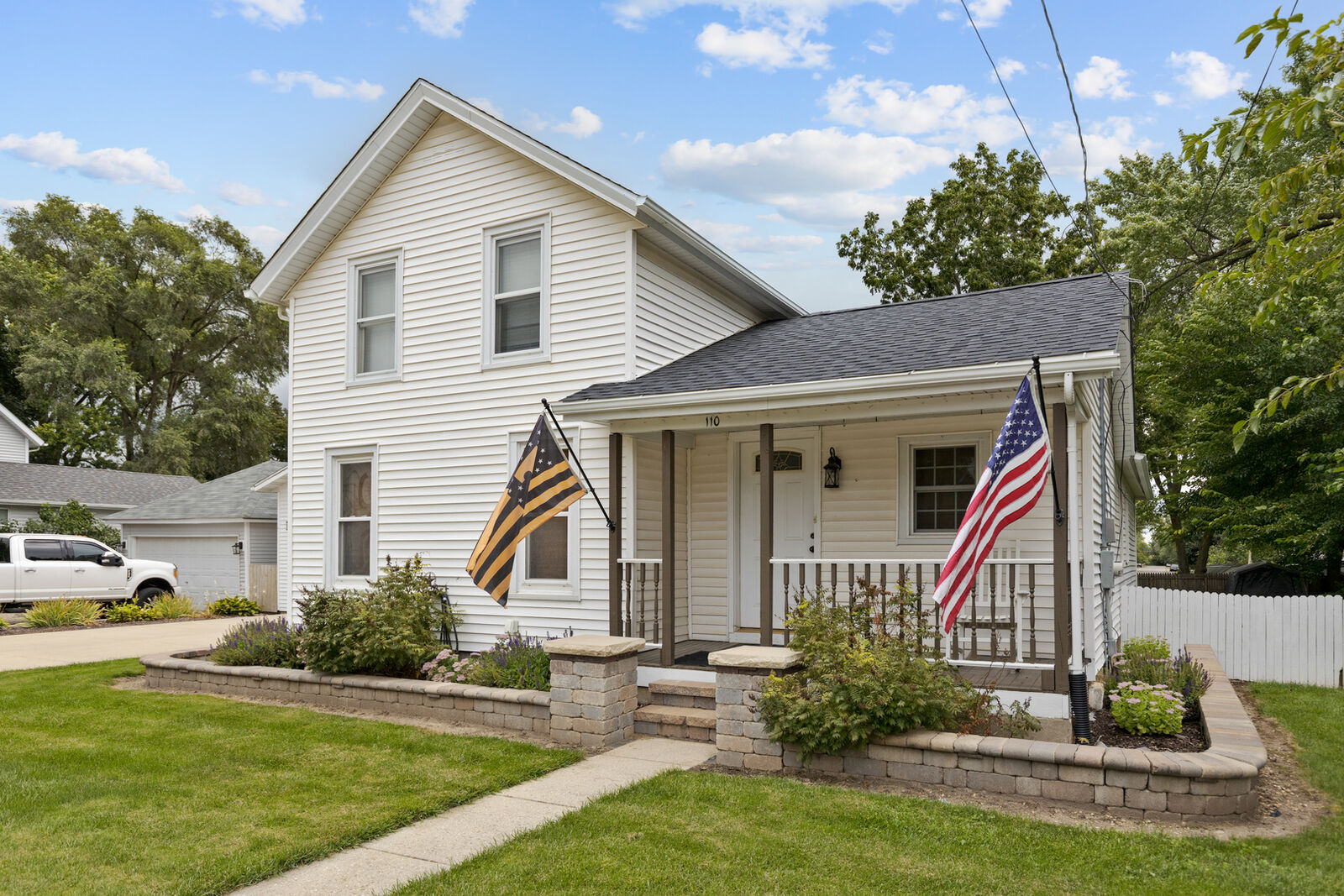 Property Photo: 110 N State Street IL 61065