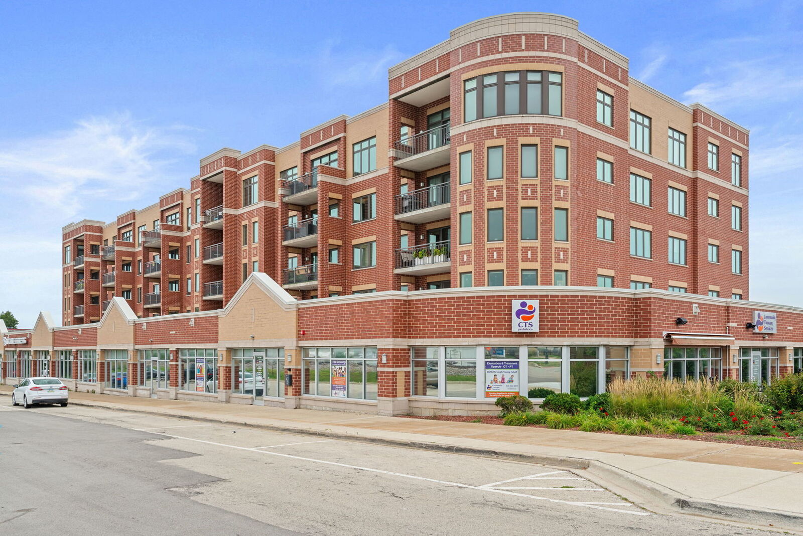 Property Photo:  225 Main Street 201  IL 60172 