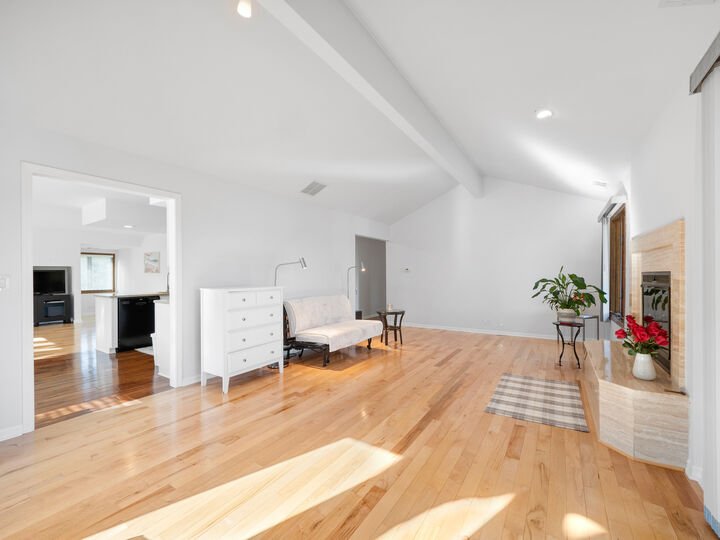 Property Photo: 16 Princess Court 16 IL 60154