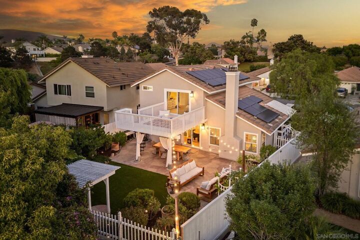 Property Photo: 7911 Calle Posada CA 92009
