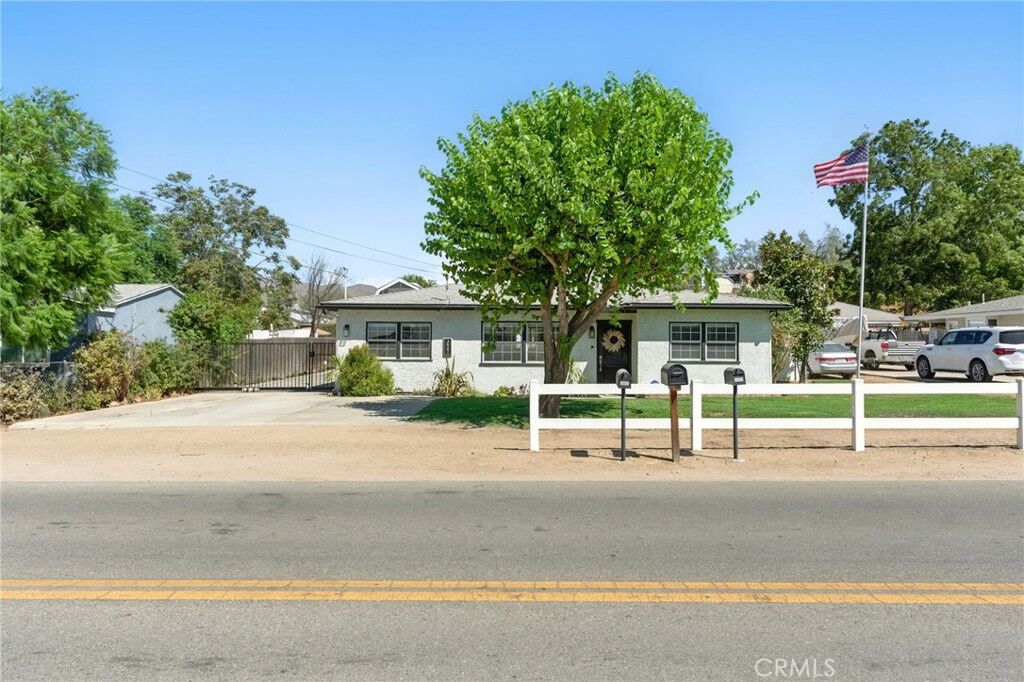 Property Photo: 3847 Corona Avenue CA 92860