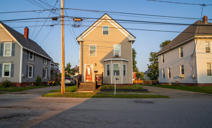 Property Photo:  127 Parkview Avenue  ME 04401 