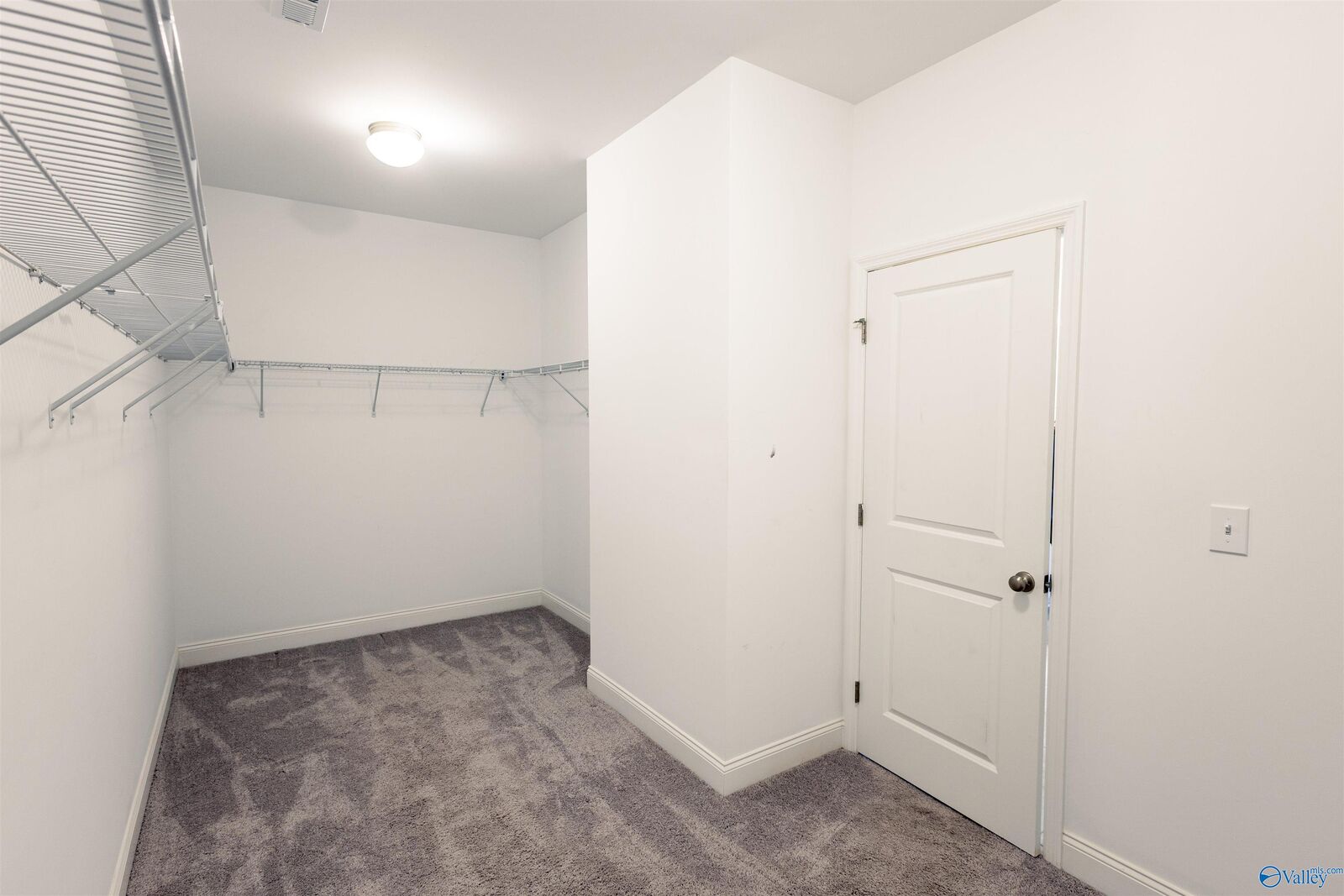 Property Photo: 35 Winchester Drive AL 35603