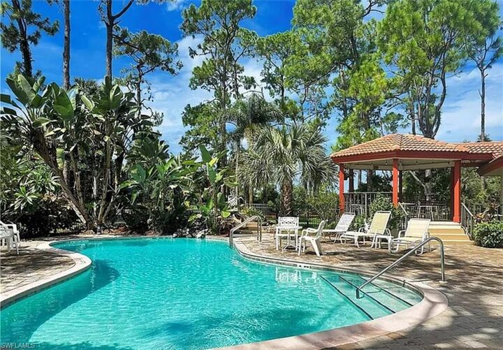 Property Photo:  905 Augusta Blvd  FL 34113 