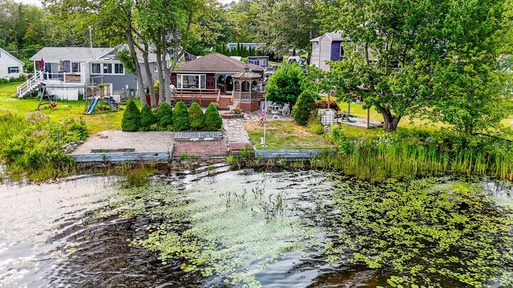 Property Photo:  34 Plaisted Circle  NH 03079 