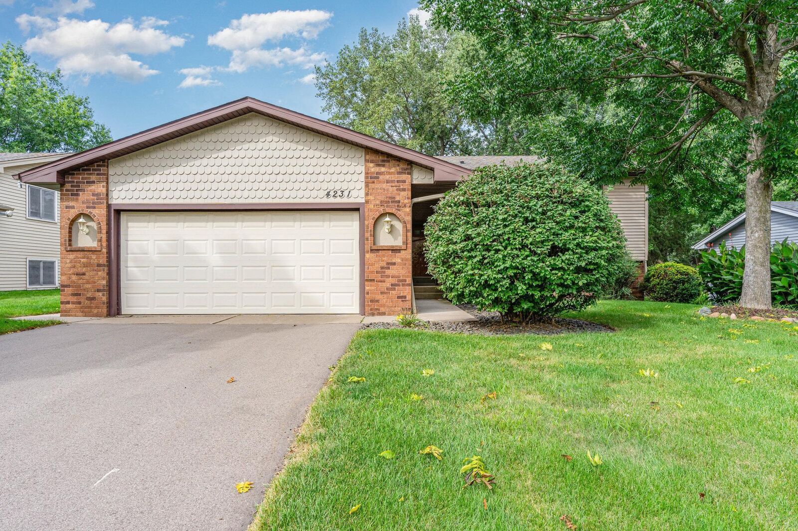 Property Photo: 4231 Yorktown Drive MN 55123