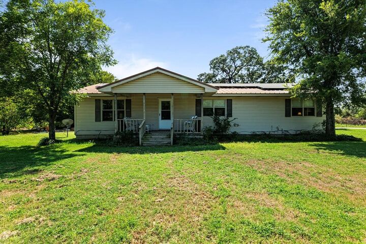Property Photo: 4025 New Hope Road TX 76227