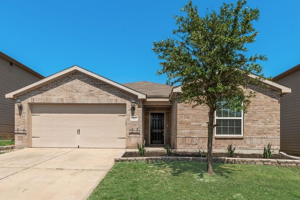 Property Photo:  1807 Douglas Street  TX 75459 