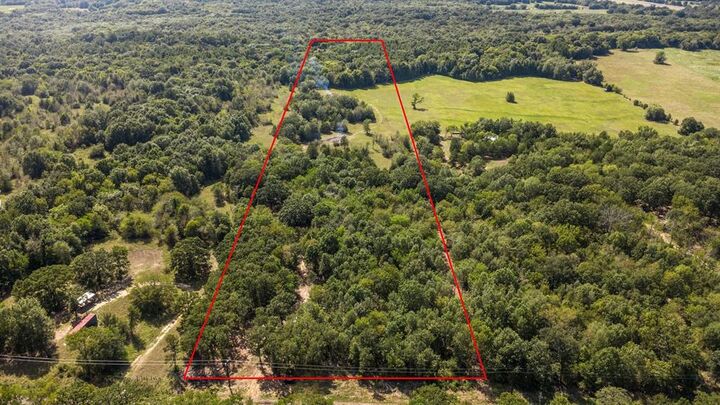 Property Photo:  1110 County Road 3342  TX 75482 