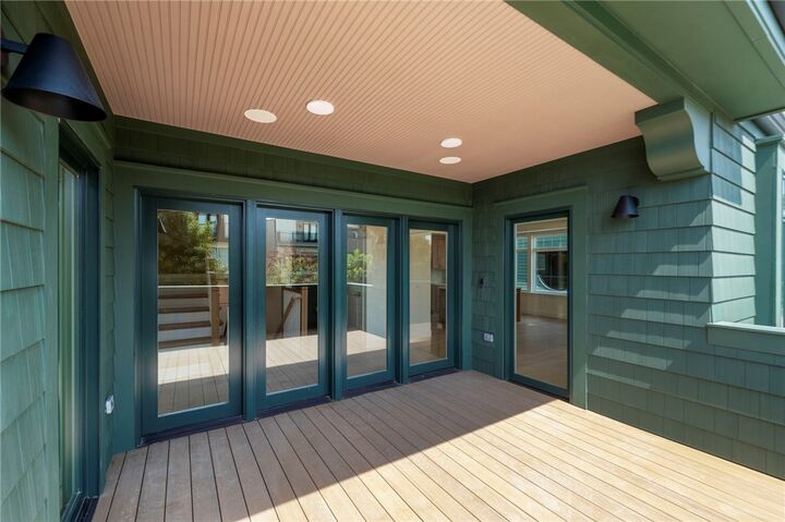 Property Photo:  429 SE B Street  AR 72712 