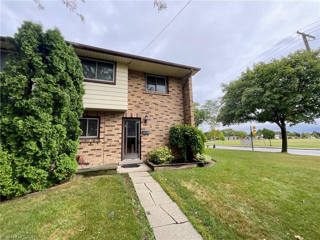 Photo de la propriété: 4 Rosanne Crescent ON L8T 2T7