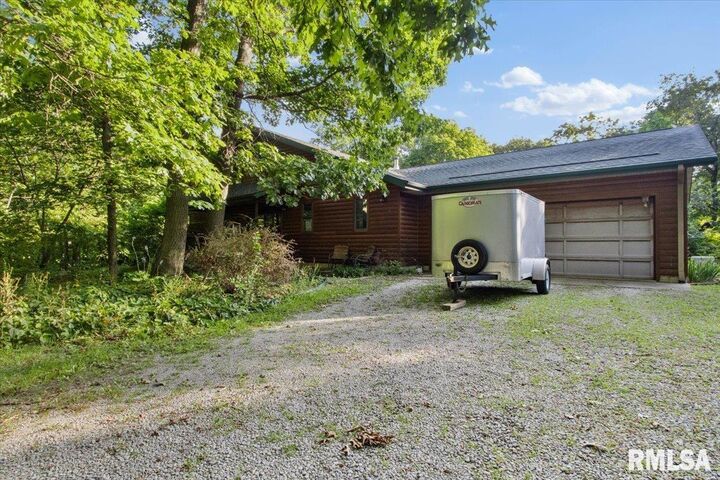 Property Photo: 670 Coon Creek Road IL 61548