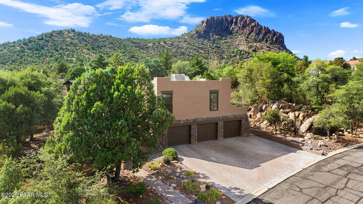 Property Photo:  110 S Horizon Circle  AZ 86303 
