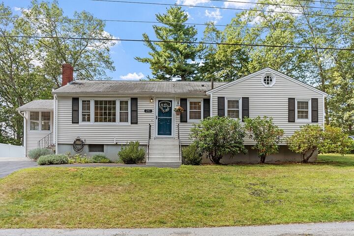 241 Remington St.  Lowell MA 01852 photo