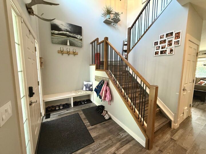 Property Photo: 607 Montgomery Close SE AB T1V 0B7