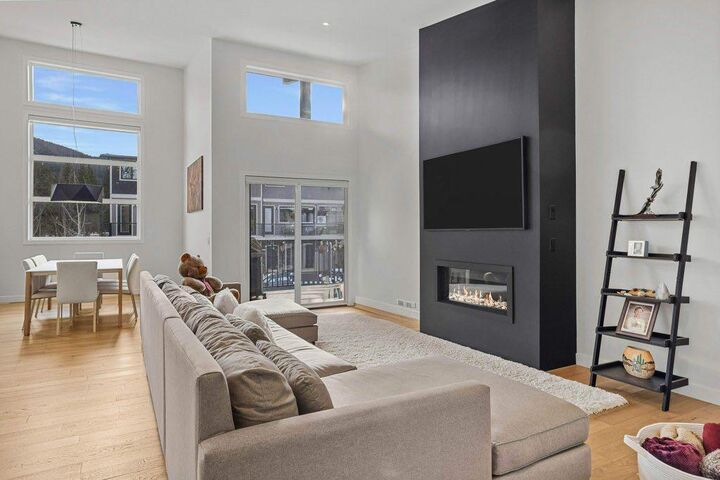 Property Photo:  131 Rivers Bend Way  AB T1W 0K5 