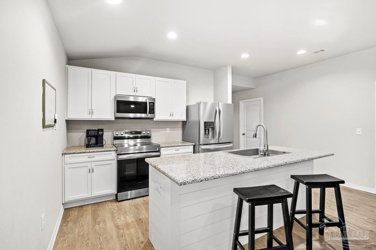 Property Photo:  3210 Electra Dr  FL 32583 