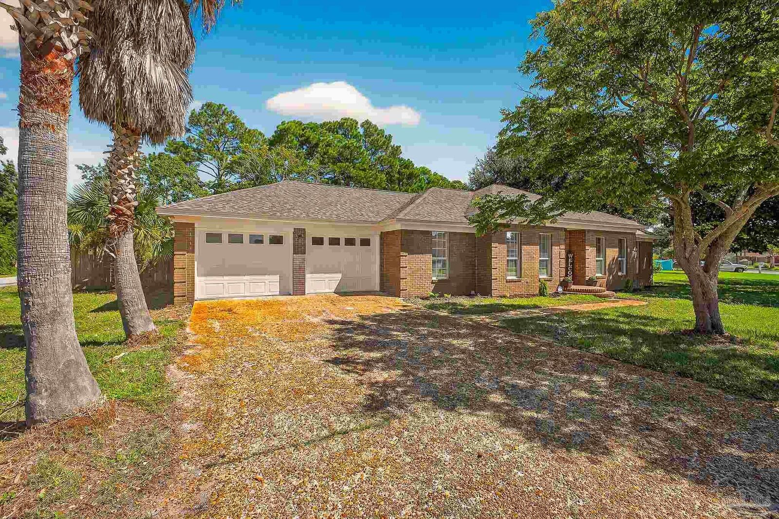 Property Photo: 2768 Venetian Way FL 32563