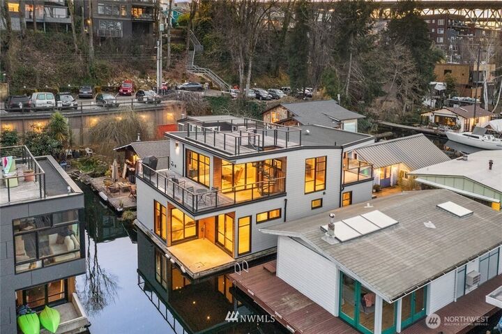Property Photo: 3146 Portage Bay E G WA 98102