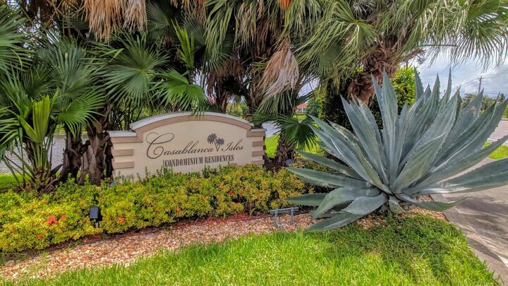 Property Photo: 815 W Boynton Beach Boulevard 9-105 FL 33426