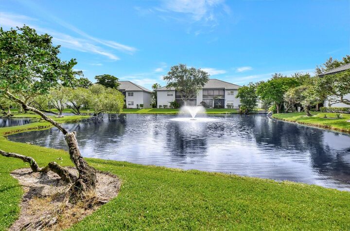 Property Photo: 11666 Briarwood 2 Circle 2 FL 33437