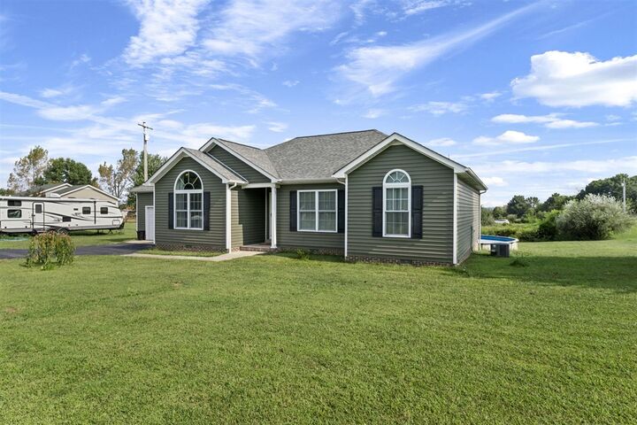 Property Photo:  674 Dover Church Road  KY 42164 