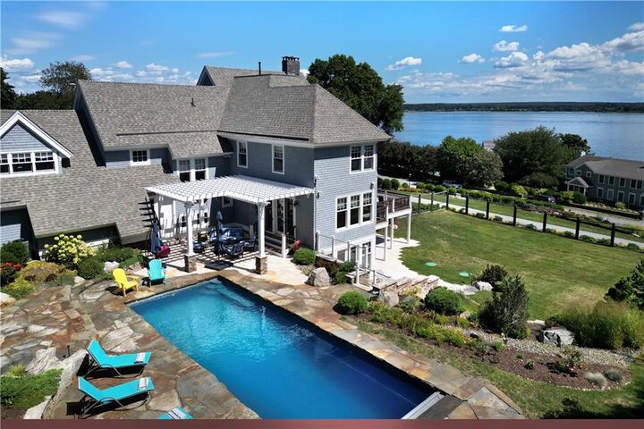 225 Fischer Circle  Portsmouth RI 02871 photo