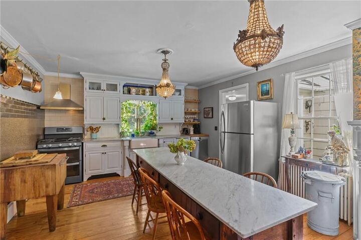 Property Photo:  1220 Hope Street  RI 02809 