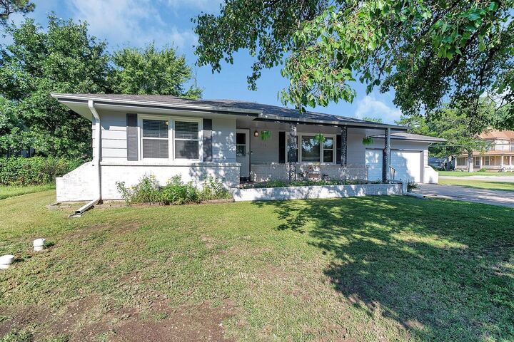Photo de la propriété: 619 Columbus Ave KS 67114