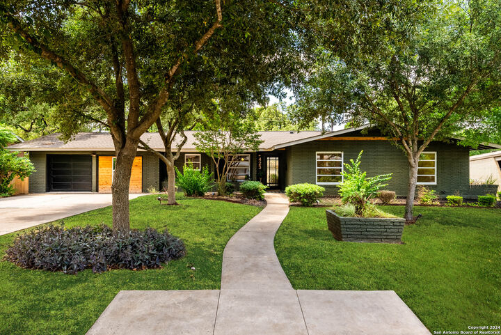 Property Photo:  423 Rockhill  TX 78209 
