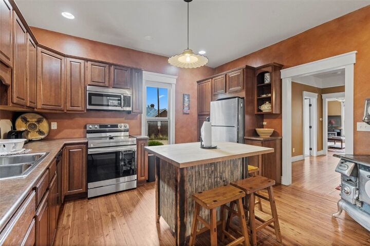 Property Photo:  111 W 7th Street  CO 80461 