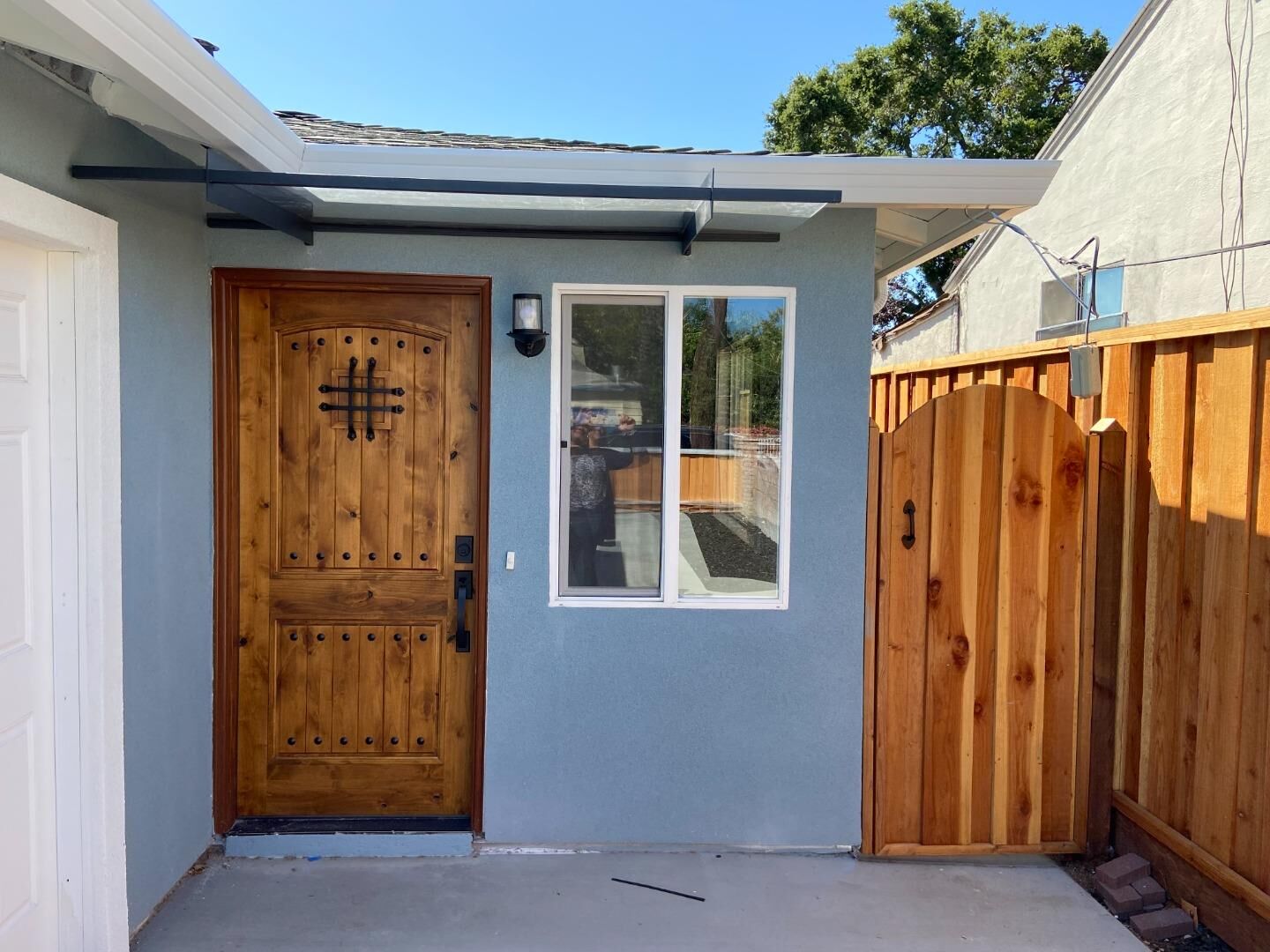 Property Photo:  1133 Jervis Avenue  CA 94303 