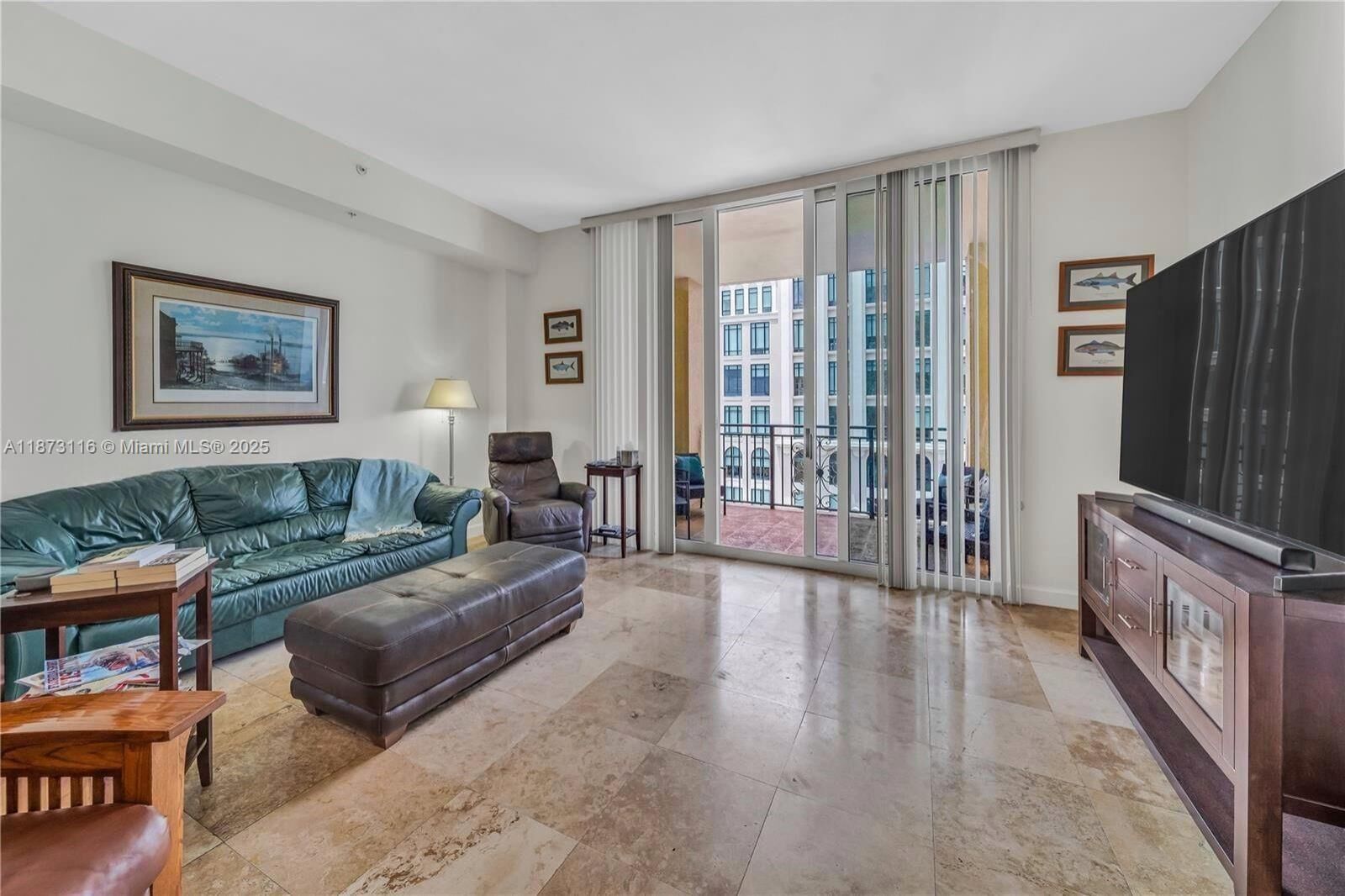 Property Photo: 1607 Ponce De Leon Blvd 10C FL 33134