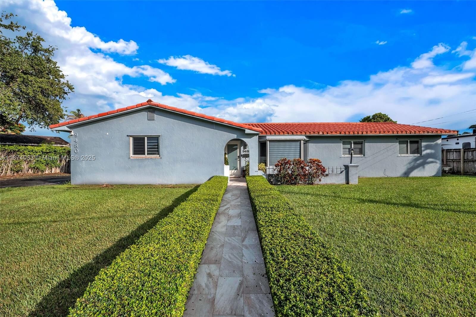 Property Photo: 9480 E Palmetto Club Ln E FL 33157