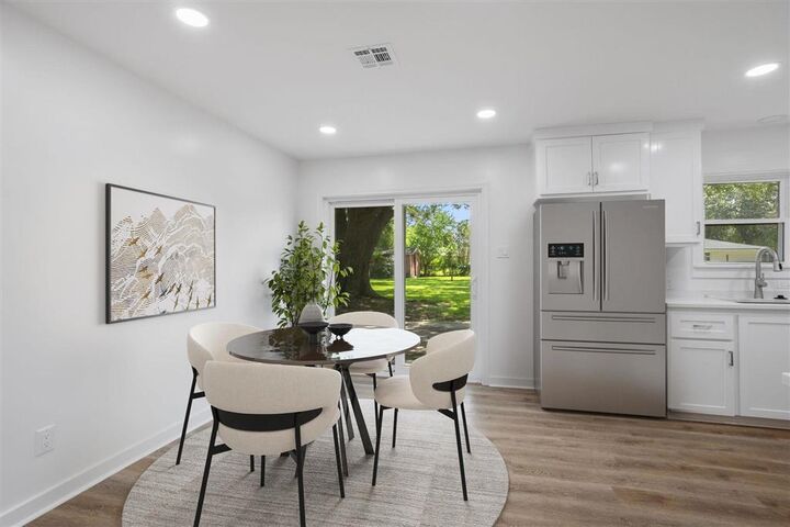 Property Photo: 829 Bluebonnet St LA 70605