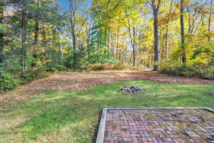 Property Photo:  90 John Read Road A  CT 06896 