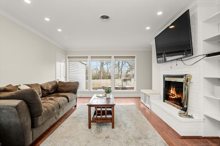 Property Photo:  45 Drumlin Road  CT 06880 