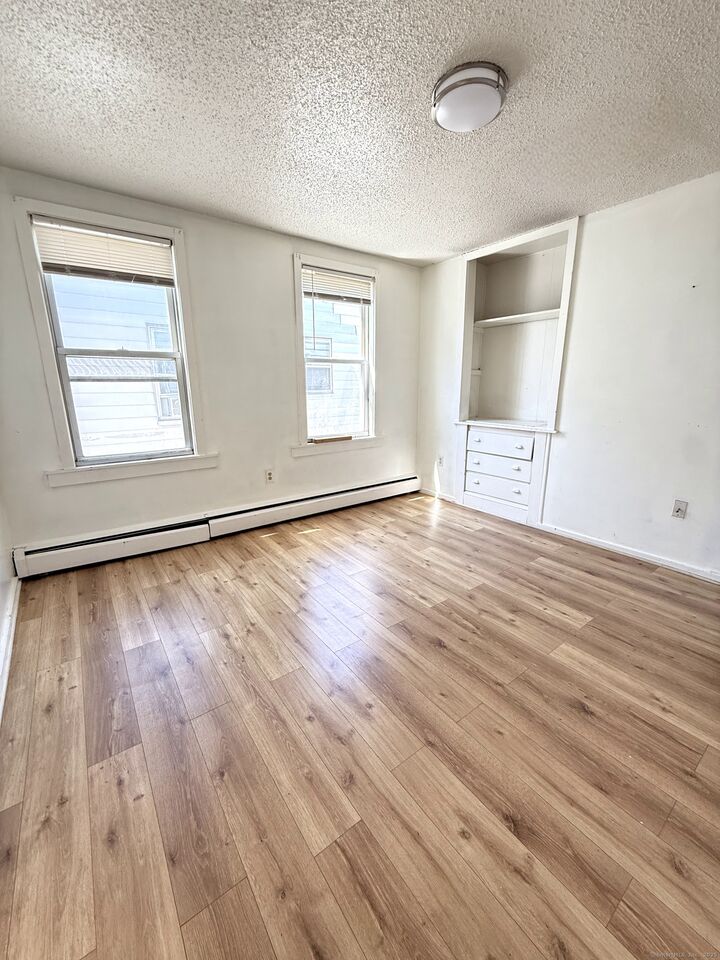 Property Photo: