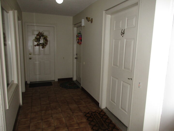 Property Photo: 365 Mather Street Apt 63 CT 06514