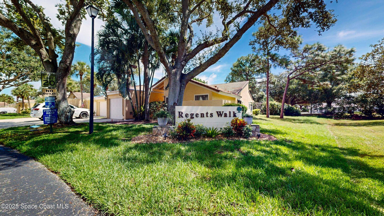 Property Photo:  195 Country Club Drive  FL 32940 