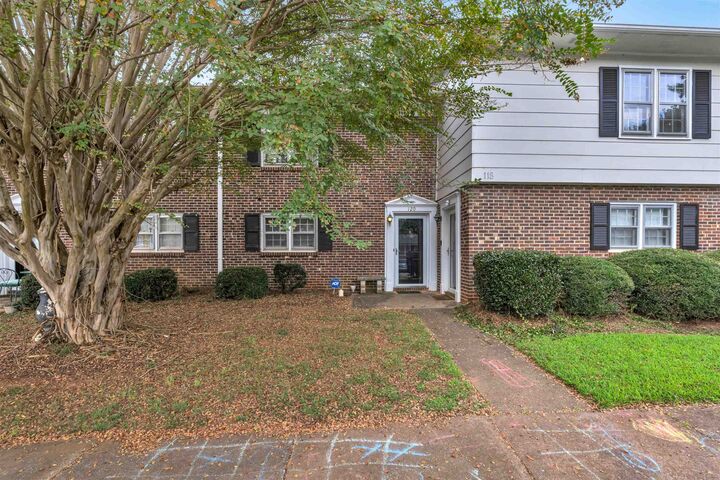 Property Photo: 120 Fernridge Drive SC 29307