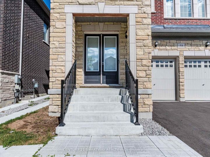 Property Photo: 58 Jura Crescent ON L6P 4R3