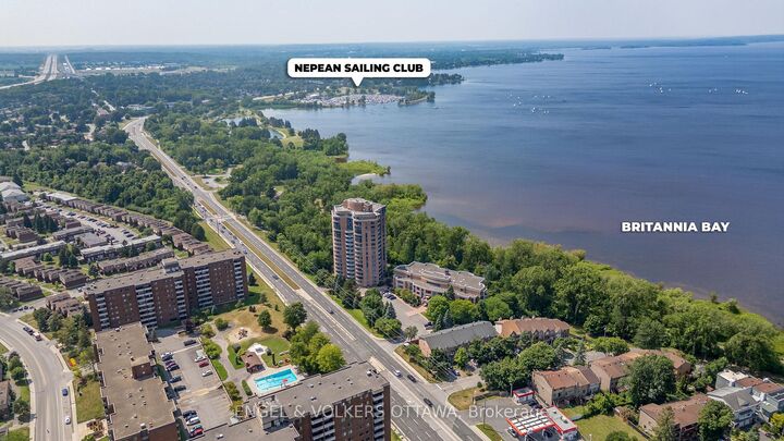 Property Photo:  3105 Carling Avenue 305  ON K2H 5A6 