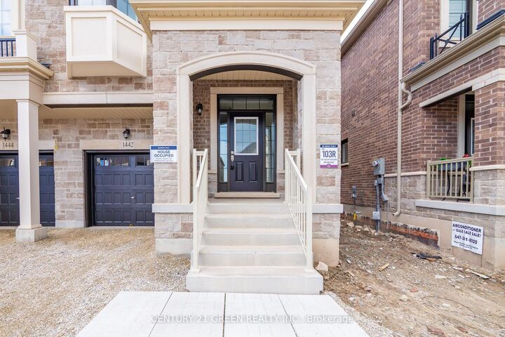 Photo de la propriété: 1442 Savoline Boulevard ON L9E 2E9