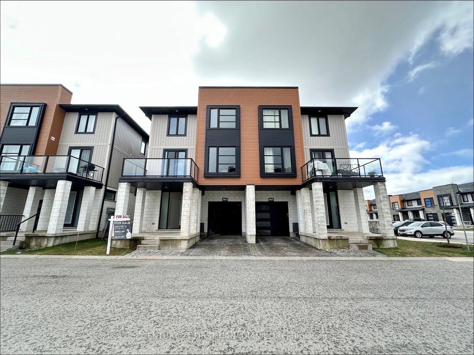 Photo de la propriété: 961 Manhattan Way 961 ON N6H 5J9