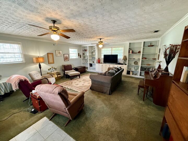 Property Photo:  786 Parkview Cir  GA 31602 